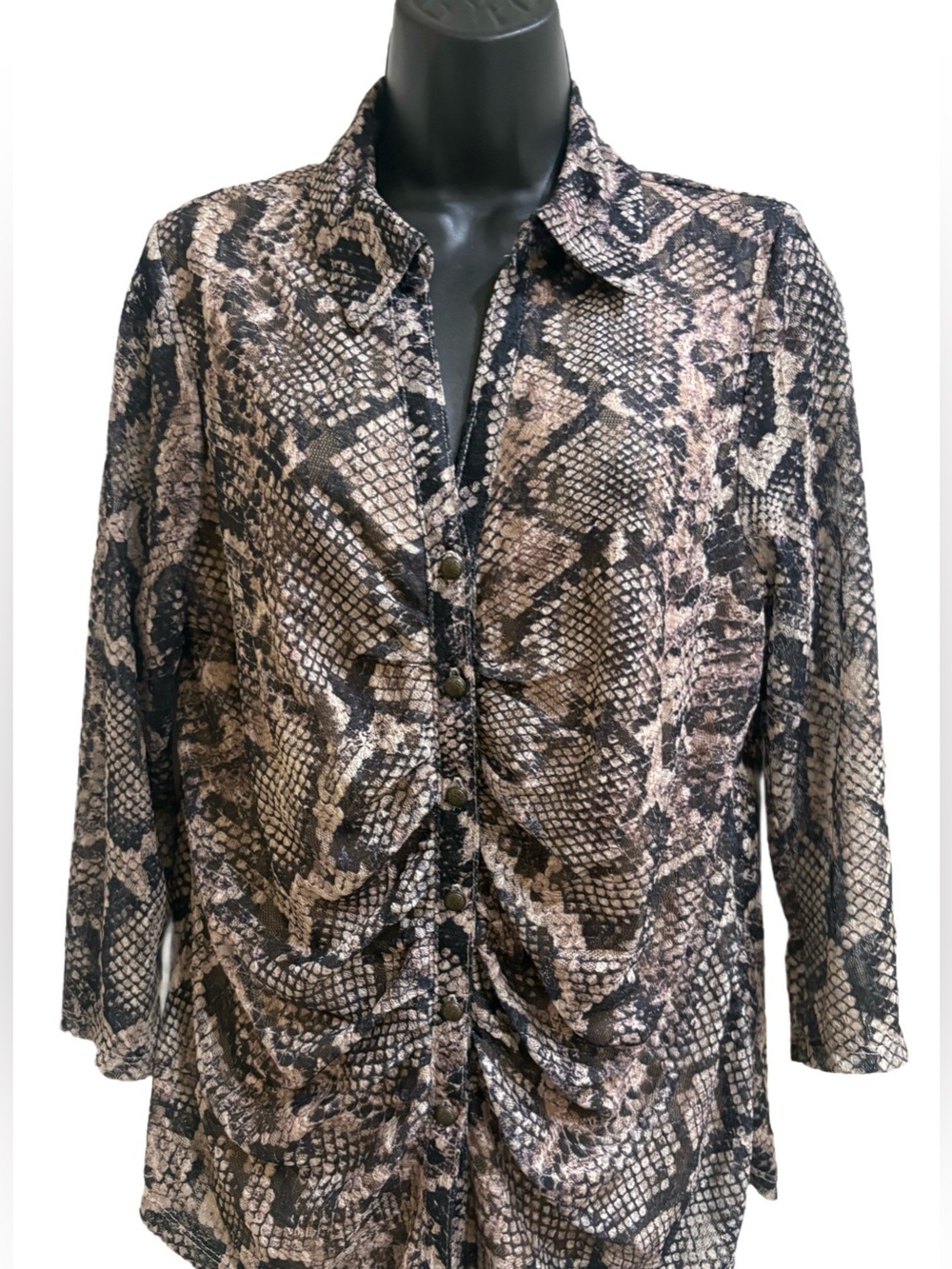 Women’s Snake Print Button-Front Top - Black & Brown⭐️NWT⭐️